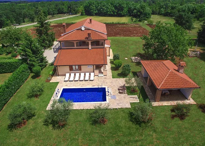 Villa Vranici 度假居 *