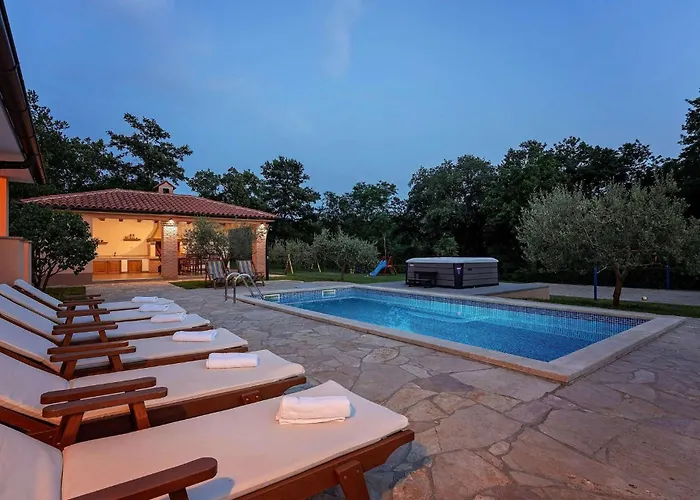 Villa Vranici 度假居 *