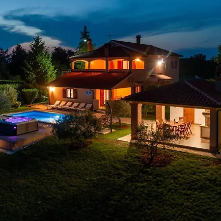 Semesterbostad Villa Vranici *